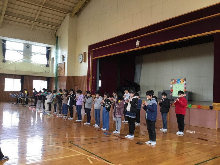 B519432b4b734d84873467dfbac5135b