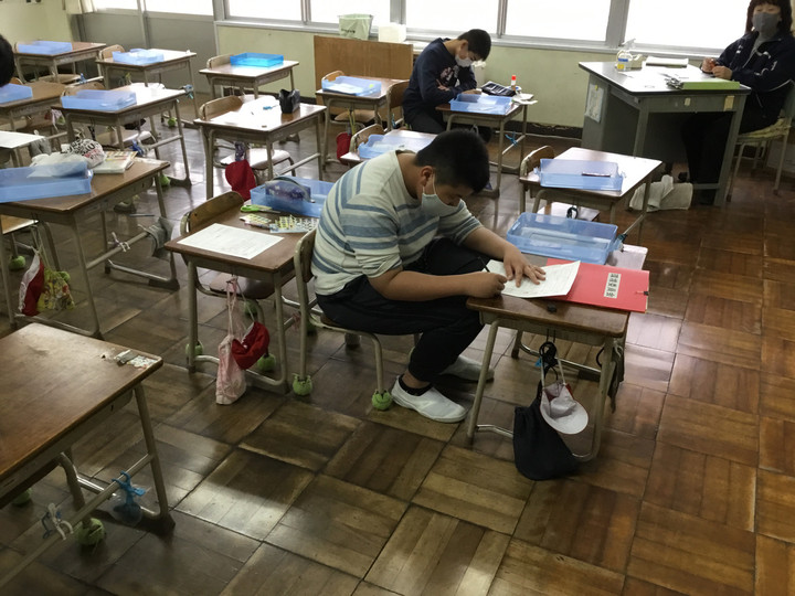 358696ce170f4a7cac404db05c90e865