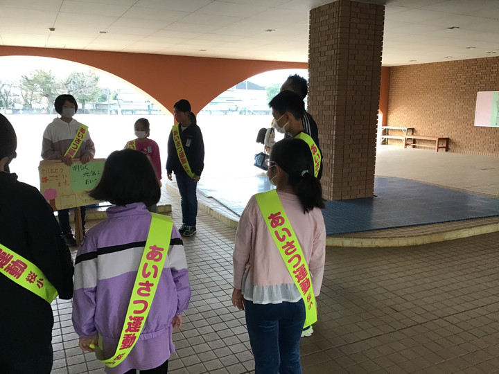 4b995c5e73914250a7482bf009172d4e