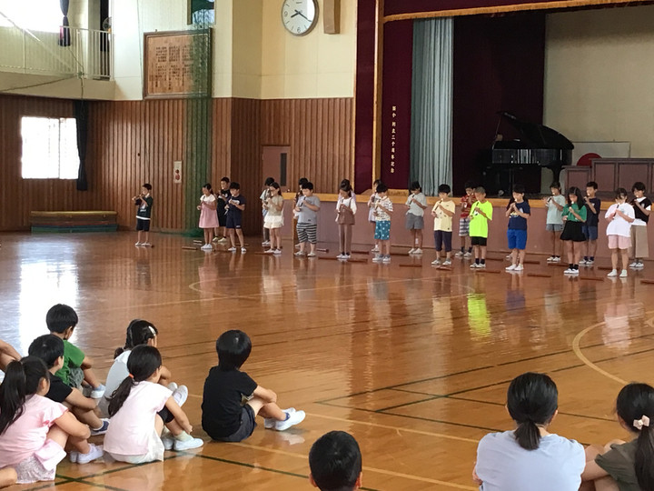 F35d82042e5b4ade84717472251ee5aa