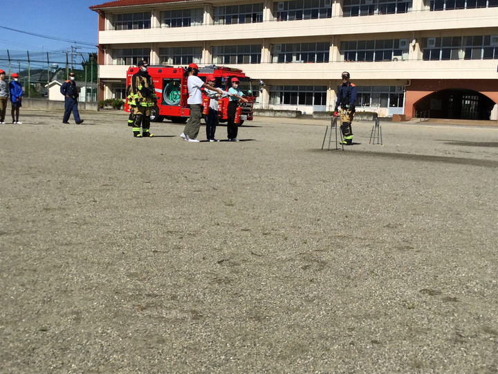 989dfab419254da0aa96b17aff3ae06a