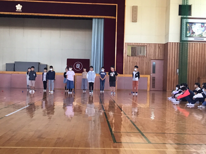 84f7de5bee8a40f9a4bcd31627da3813