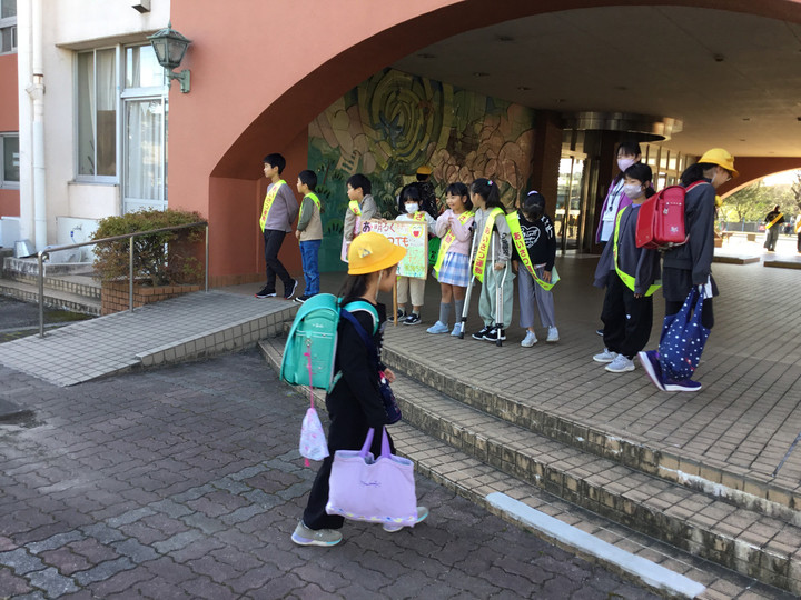 5b0b7a87153d47dead4c875d4fc7c85e